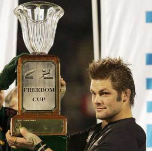 Richie McCaw lifts the Freedom Cup after the All Blacks victory over South Africa, July 14 2007