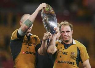 Stirling Mortlock and Phil Waugh lift the James Bevan Trophy after defeating Wales in Brisbane, June 2 2007