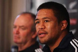 Keven Mealamu (R), captain of the All Blacks, and head coach Graham Henry speak at the captains press conference at the team hotel prir to the captains run at Murryfield in Edinburgh, Scotland on November 7, 2008 . 