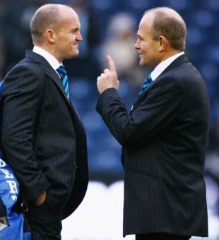 Scotland's Gregor Townsend and Andy Robinson talk tactics, Scotland v Argentina, November 28, 2009