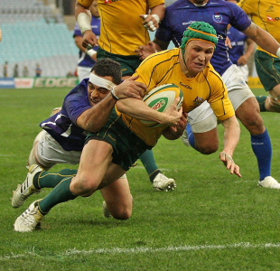 Australia's Matt Giteau crosses for a try, Australia v Samoa, Stadium Australia, Sydney, Australia, July 17, 2011