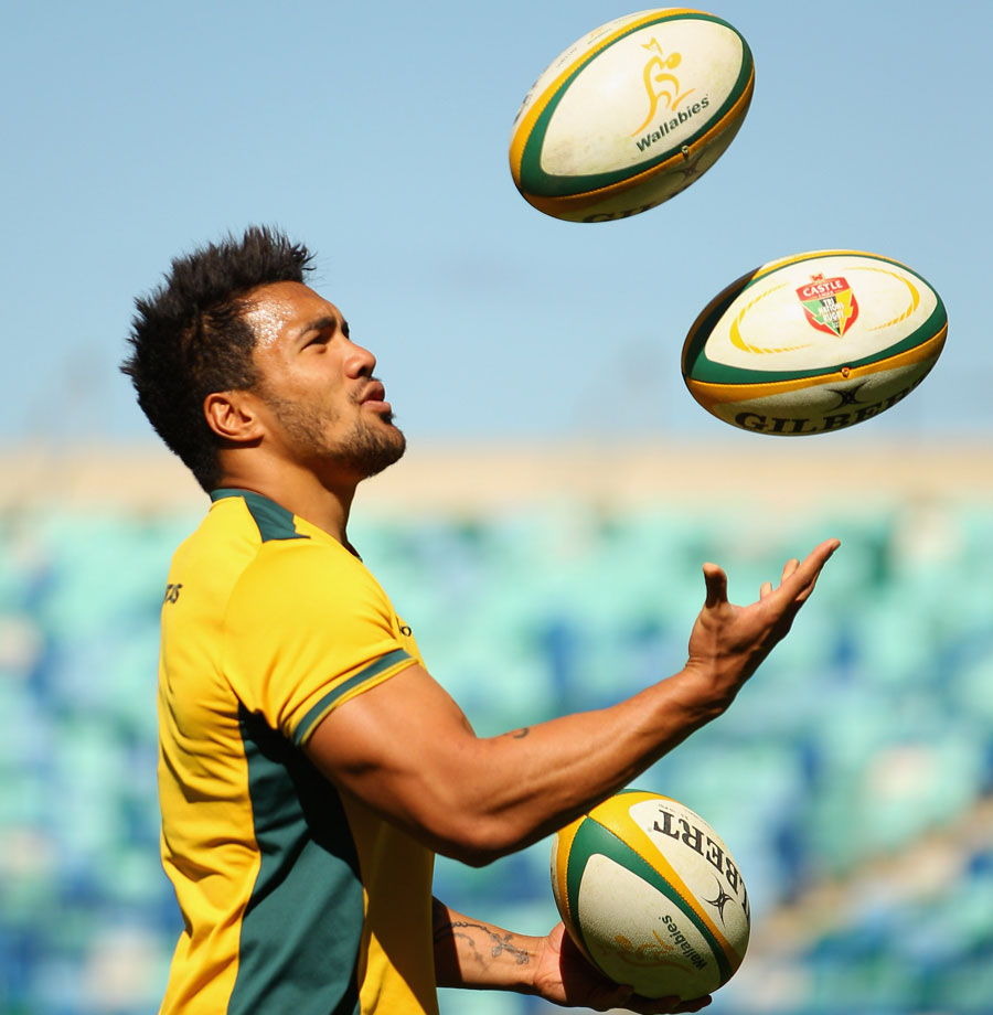 Digby Ioane tries his hand at juggling