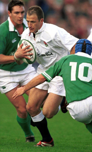 England's Mike Catt takes on the Ireland defence, Ireland v England, Six Nations, Lansdowne Road, Dublin, Ireland, October 20, 2001