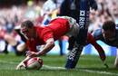 Shane Williams scores his second try against Scotland