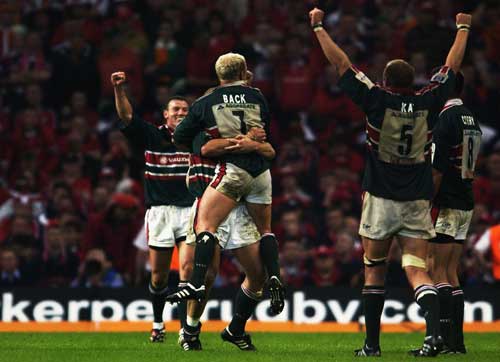 Neil Back celebrates the final whistle in the Heineken Cup final