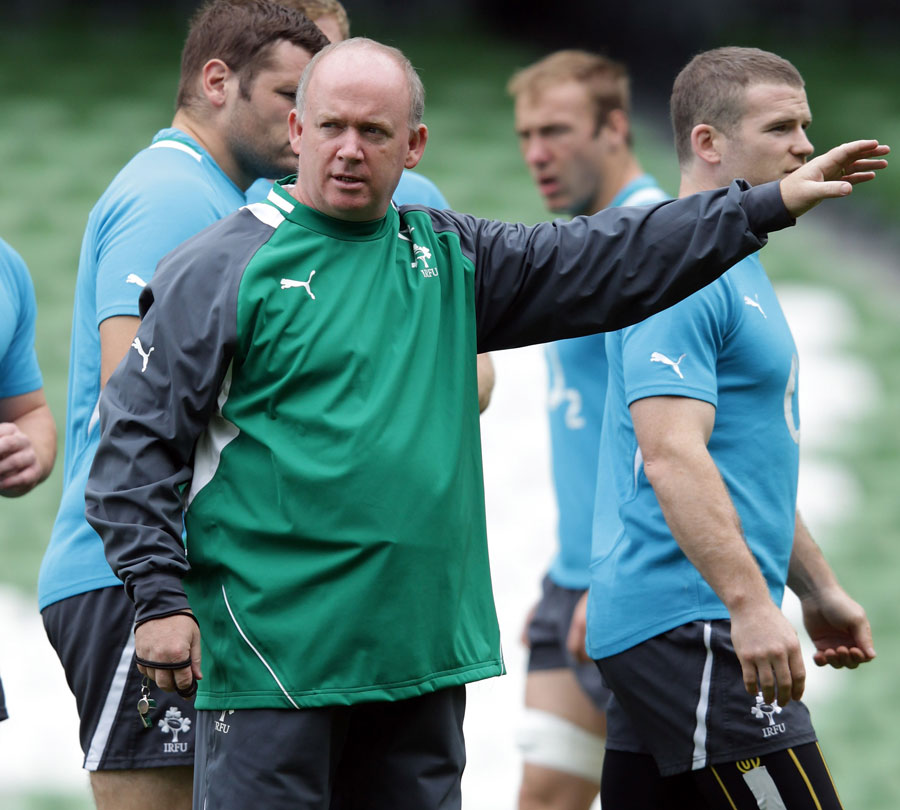 Ireland coach Declan Kidney directs proceedings