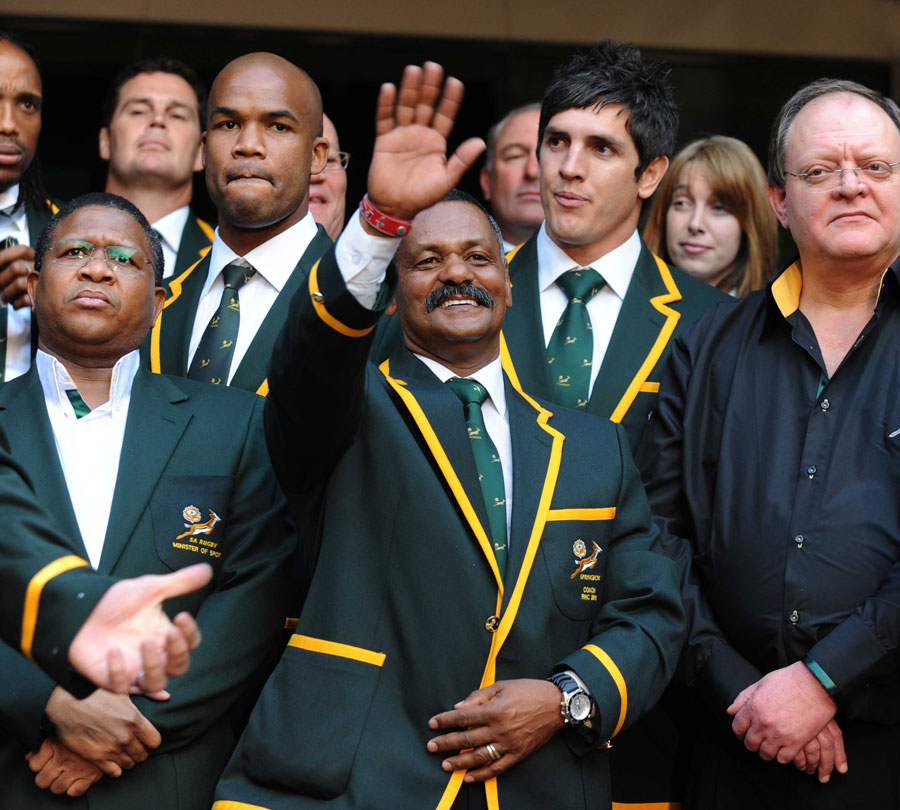 Springboks coach Peter de Villiers waves to fans