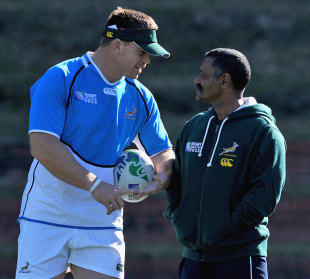 Springboks captain John Smit chats to coach Peter de Villiers, South Africa training session, Rugby League Park, Wellington, New Zealand, September 5, 2011