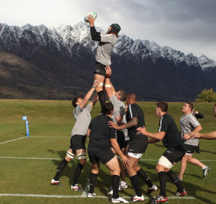Tom Palmer claims the ball during England training, Queenstown Events Centre, Queenstown, New Zealand, September 14, 2011