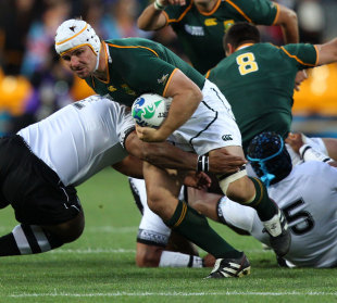 South Africa's Heinrich Brussow looks to force an opening, Fiji v South Africa, Rugby World Cup, Wellington Stadium, Wellington, New Zealand, September 17, 2011