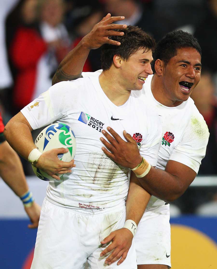 England's Manu Tuilagi congratulates Ben Youngs on his try
