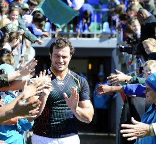 South Africa's Bismarck du Plessis is greeted by supporters, South Africa training session, Rugby World Cup, Taupo, New Zealand, September 26, 2011