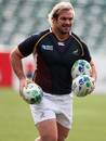 South Africa's Jannie du Plessis takes on the role of 'ball boy' during their training session