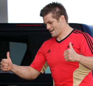 All Blacks captain Richie McCaw gives the thumbs-up after training, New Zealand training session, Rugby World Cup, Auckland, New Zealand, October 14, 2011
