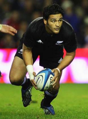 Piri Weepu of the All Blacks passes the ball during the Scotland V the New Zealand All Blacks rugby match at Murrayfield in Edinburgh, Scotland on November 8, 2008. 