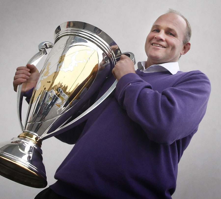 Scotland coach Andy Robinson poses with the Heineken Cup