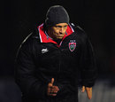 Toulon's Jonny Wilkinson is given a watching brief against Newcastle