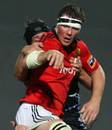 Munster's Peter O'Mahony claims a line out
