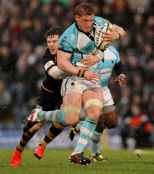 Wasps' Elliot Daly tackles Worcester's Jake Abbott, London Wasps v Worcester Warriors, Adams Park, Wycombe, England, January 1, 2012