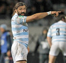Racing Metro's Sebastien Chabal offers some instruction