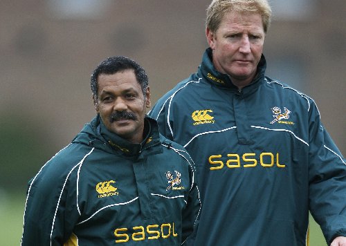 Springbok coach Peter de Villiers and assistant Dick Muir (r) in London today