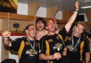 Raphael Ibanez, Tom Palmer, Lawrence Dallaglio and James Haskell celebrates victory in the Guinness Premiership Final match between Leicester Tigers and London Wasps at Twickenham in London, England on May 31, 2008. 