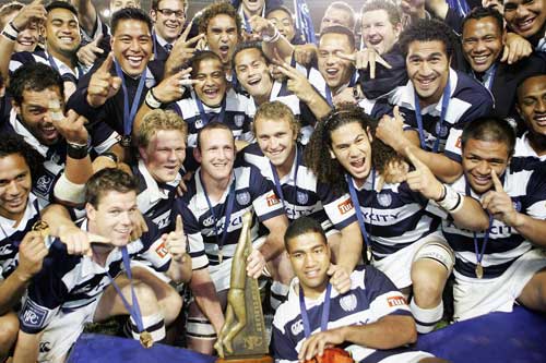 Auckland celebrate after clinching the 2005 NPC
