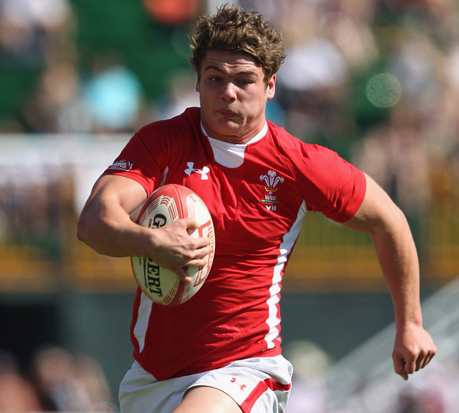 Wales' Harry Robinson exploits some space