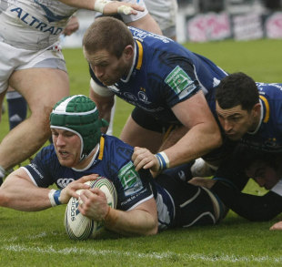 Leinster's Sean O'Brien searches for the try line against Montpellier, Leinster v Montpellier, Heineken Cup, RDS, Dublin, Ireland, January 21, 2012