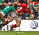 Wales' Jonathan Davies closes in on a try