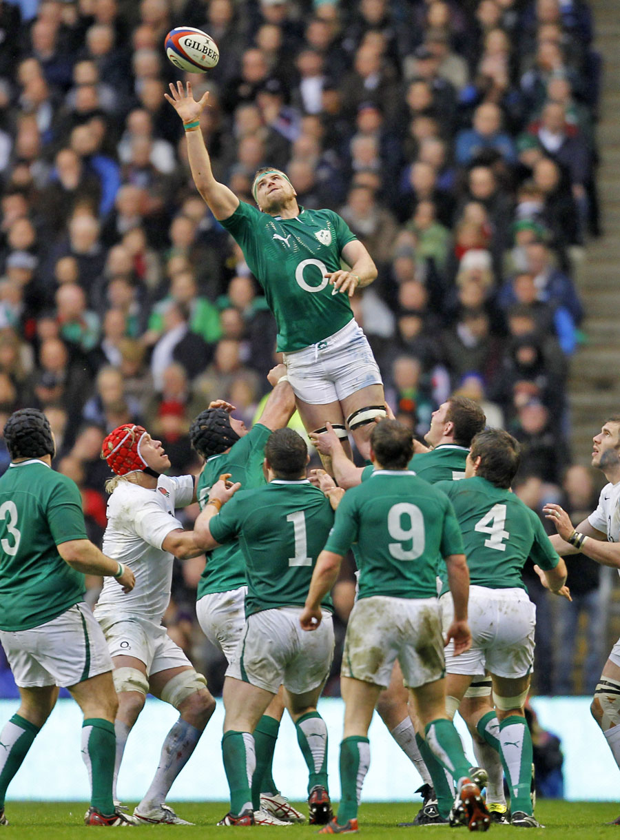 Ireland's Jamie Heaslip stretches for a lineout ball