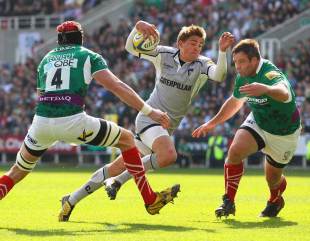 Leicester fly-half Toby Flood bursts through to score