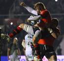 Toulon's Benjamin Lapeyre is held aloft after his try