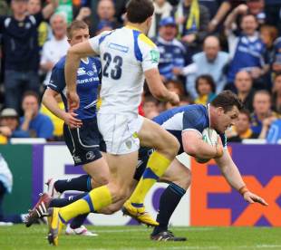 Leinster prop Cian Healy dives in to score, Clermont Auvergne v Leinster, Heineken Cup, Stade Chaban-Delmas, Bordeaux, France, April 29, 2012