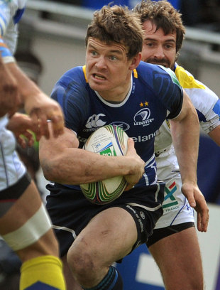Leinster's Brian O'Driscoll takes the attack to Clermont Auvergne, Clermont Auvergne v Leinster, Heineken Cup, Stade Chaban-Delmas, Bordeaux, France, April 29, 2012