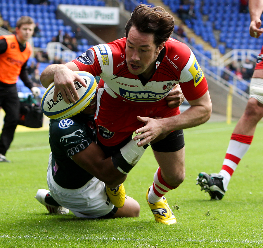 Gloucester's Tom Voyce stretches out for the try line