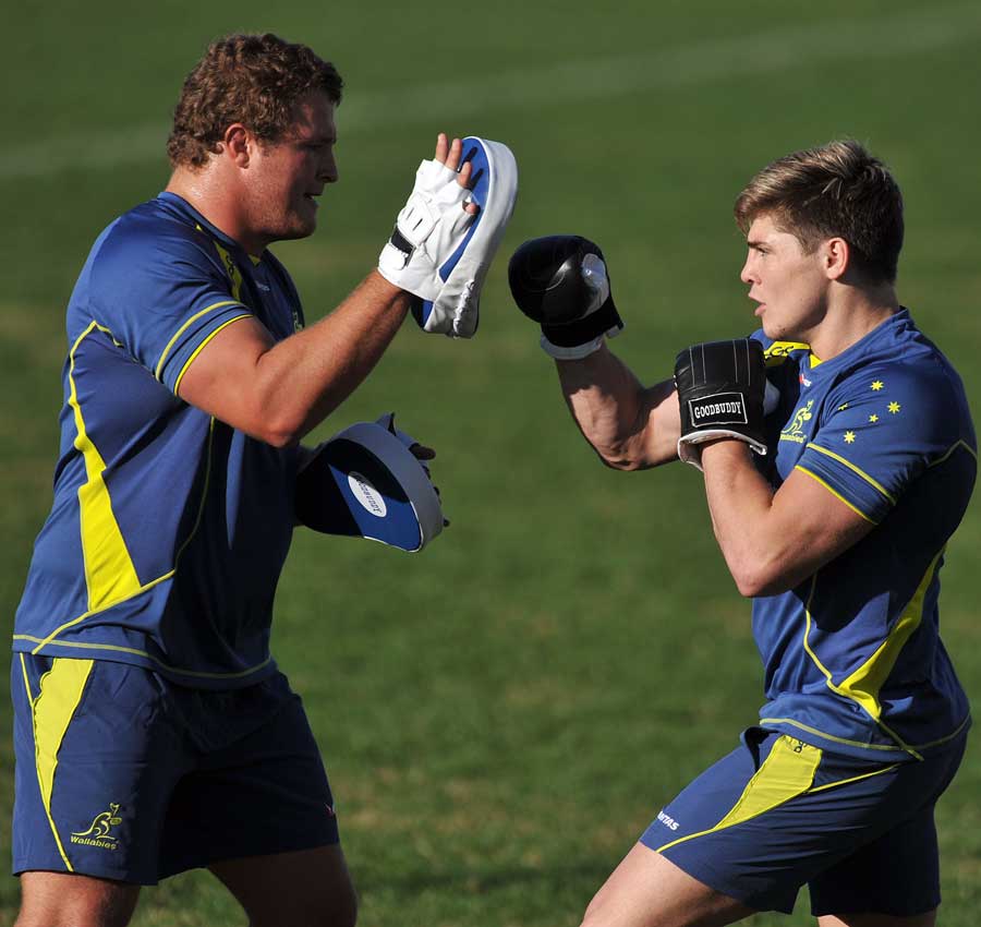 Australia's James O'Connor faces up against James Slipper in training
