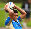 All Blacks hooker Keven Mealamu throws into the line-out at training