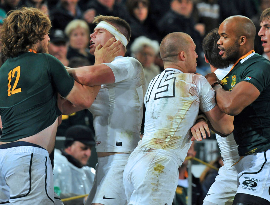 Tempers flare between South Africa and England