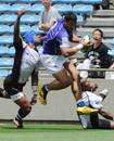 Samoa flanker Alafoti Fasilvia leaves Fijian defenders scrambling