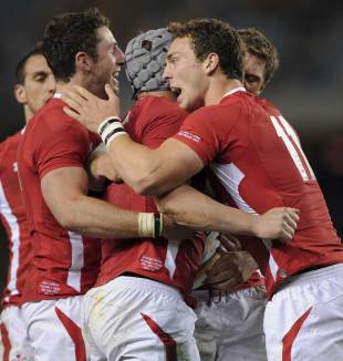 Wales celebrate Jonathan Davies' score, Australia v Wales, Dockland's Stadium, Melbourne, Australia, June 16, 2012