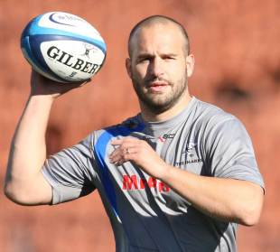 Sharks fly-half Frederic Michalak warms up