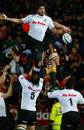 Sharks No.8 Ryan Kankowski challenges for a lineout