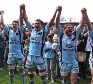 Bourgoin celebrate making the European Challenge Cup final, Bourgoin v Worcester Warriors, Stade Pierre Rajon, Bourgoin-Jallieu, France, May 2, 2009