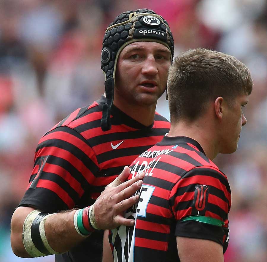 Saracens' Steve Borthwick consoles Owen Farrell after a missed attempt at the sticks