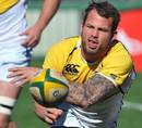 South Africa's Francois Hougaard spins the ball out while training in Loftus Versveld