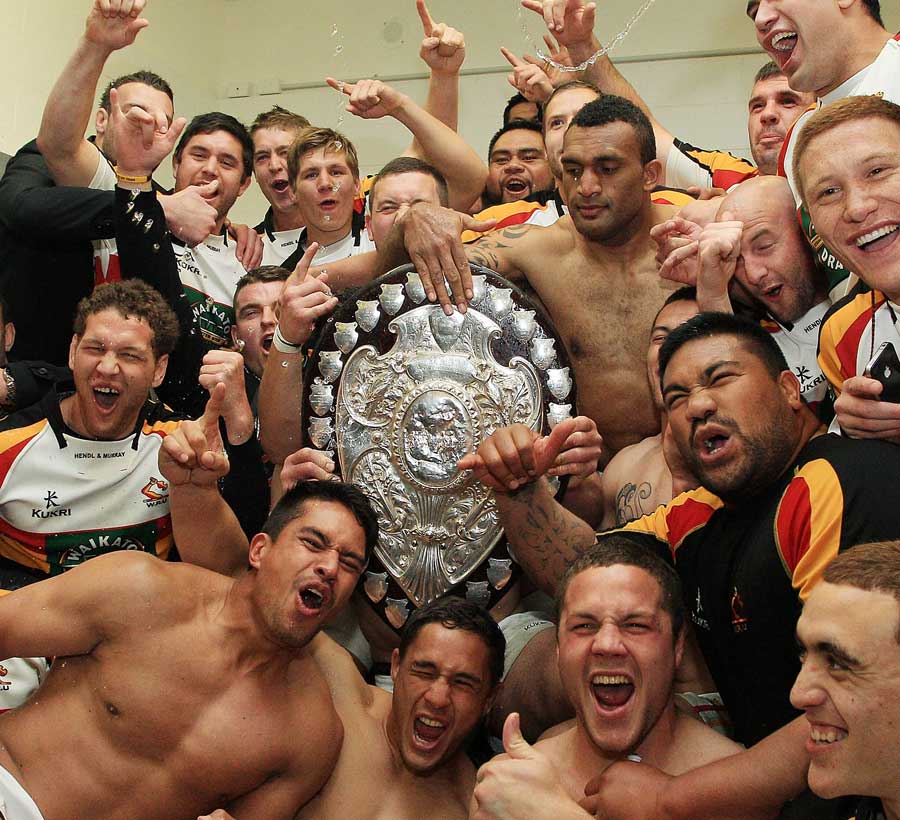 Waikato celebrate with the Ranfurly Shield
