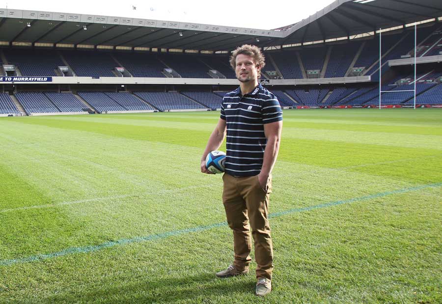 Scotland's Peter Horne takes in the Murrayfield surroundings