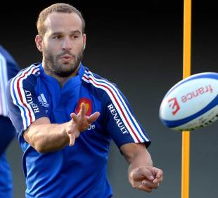 France's Frederic Michalak passes in training, Marcoussis, France, November 3, 2012