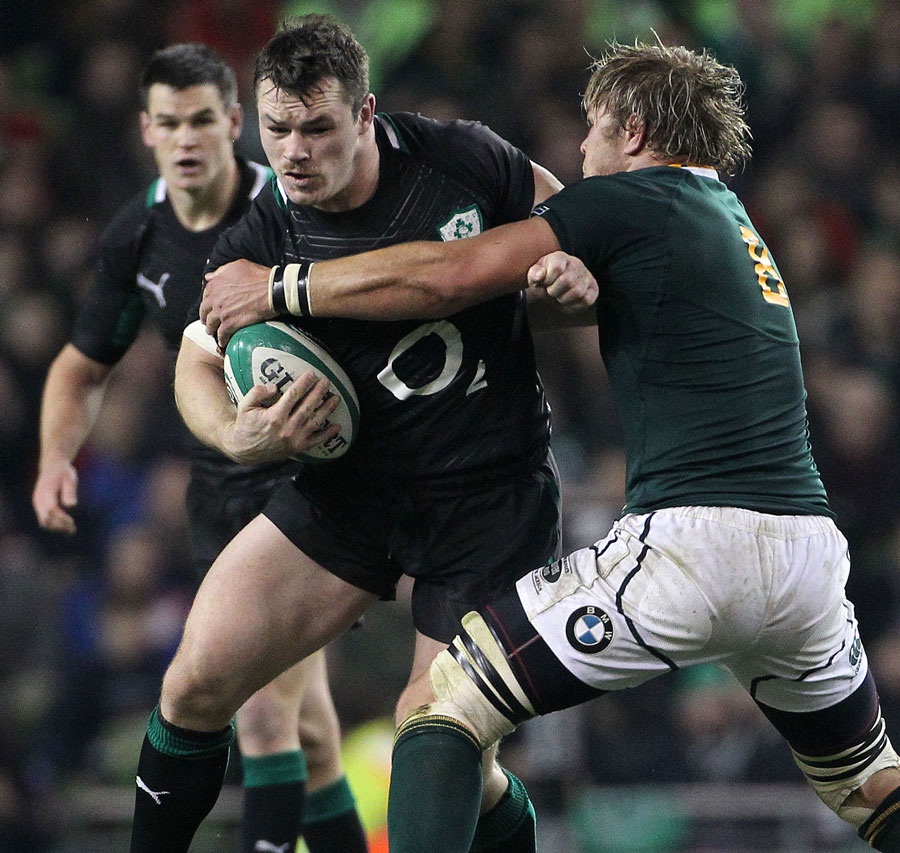 Ireland's Cian Healy tries to get past South Africa's Duane Vermeulen 